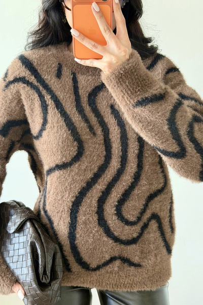 Eka Pulover de damă cu model zebră maro 1014-2513