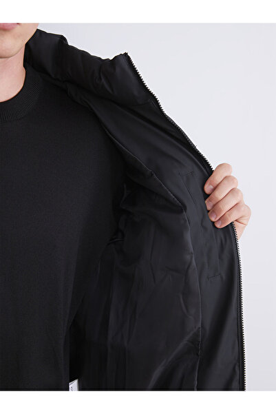 LC Waikiki Ανδρικό πουπουλένιο παλτό XSIDE Black Comfortable Fit ψηλός λαιμός