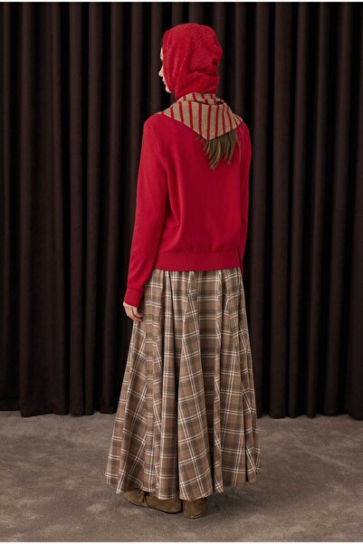 HEQA Базовий казахський червоний