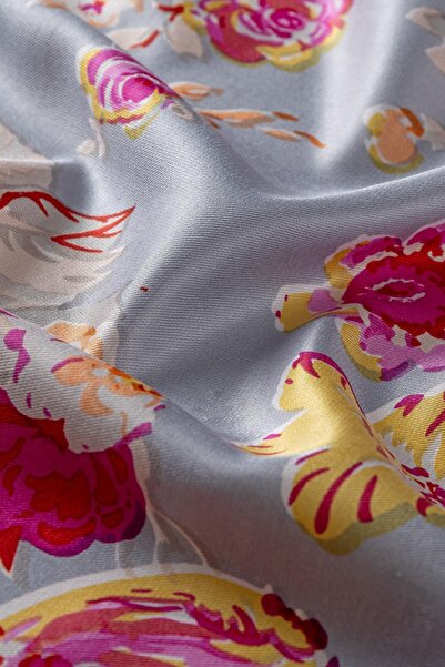 ipekevi 2679 Dream Bouquet Silk Shawl