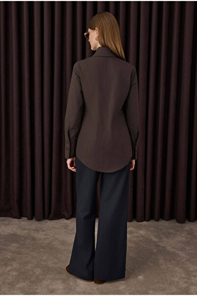 HEQA Πουκάμισο με λεπτομέρεια σχισμής καφέ χρώματος