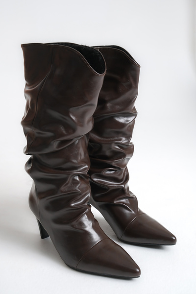 Ayakkabı Delisiyim Γυναικείες μπότες μίνι με χαμηλό τακούνι λουστρίνι καφέ άνετη αντιολισθητική σόλα Celine