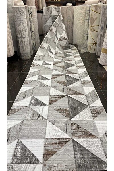 Nesrin KESME YOLLUK KAYMAZ TABAN KREM KAHVE ÜÇGENLİ ŞEKİLLİ