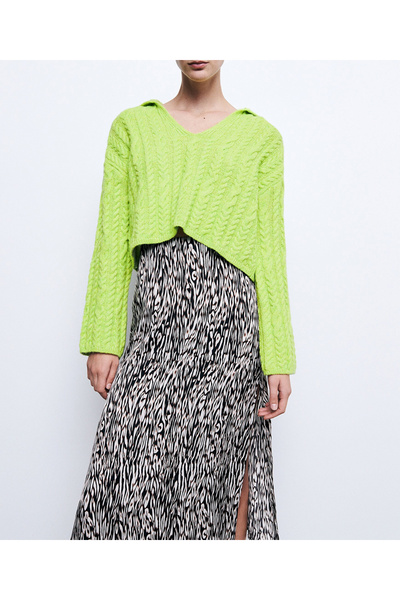 Reserved Sweater, Green