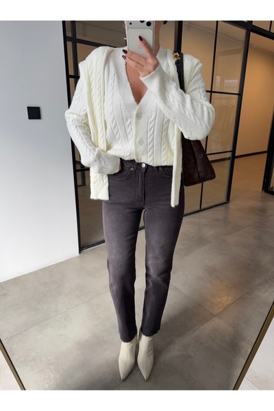 BB Bensu Buyruk JEAN BOYFIT VICTORIA MARO CU TĂIȚIȚI LA PIELE