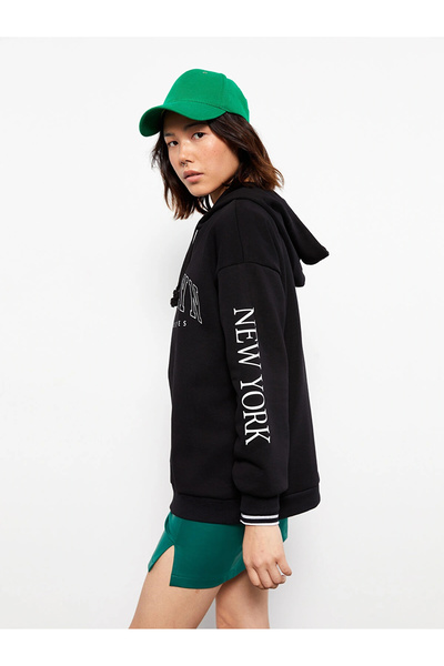 LC Waikiki Γυναικείο χοντρό φούτερ με στάμπα LCW Vision σε μαύρο χρώμα