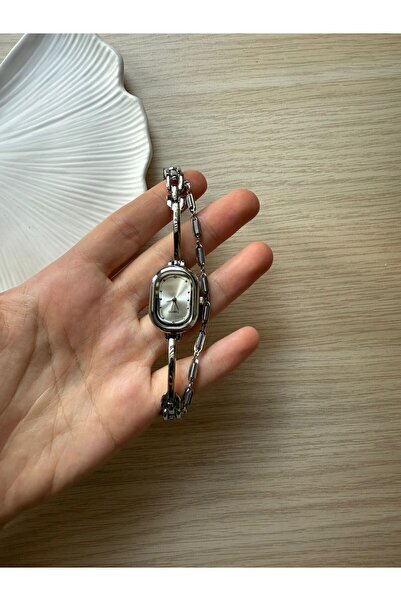 rubsey Minimal Metal Cord Vintage Women's Wristwatch Silver