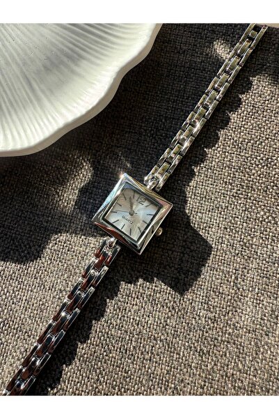 rubsey Retro Minimal Metal Cord Vintage Women's Wristwatch Gold