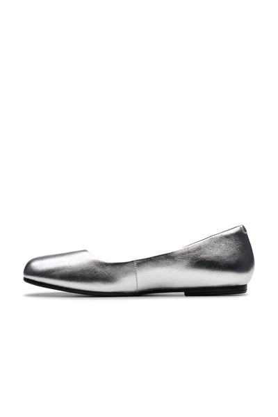CLARKS Women's Silver Livia Lily Slip On
