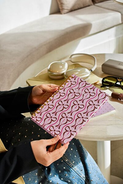 Paper Lab Studio Paper Lab Pembe Fiyonklu Spiralli Defter (A5)