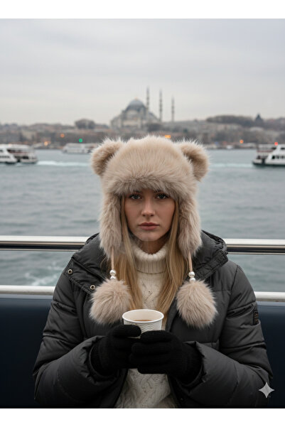 la_hatun Peluş Bej Rengi Kuyrulu Kedi Bere Soğuktan Korur