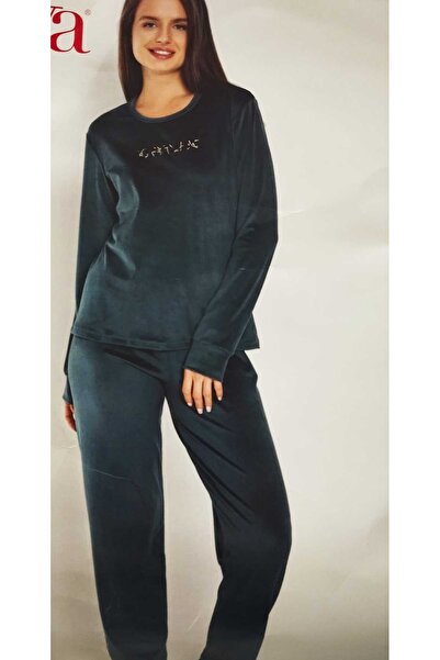 Estiva Flexible Velvet Pajama Set