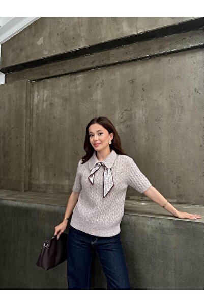 Ecenin Favorileri Model tricotat cu mânecă scurtă, bej, tricot pentru femei, cu guler de tip foulard