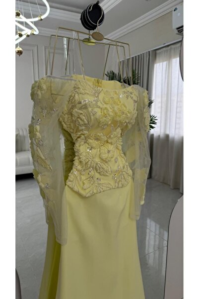 berlanty Women's evening dress with 3D embroidery and sheer sleeves - elegant light yellow