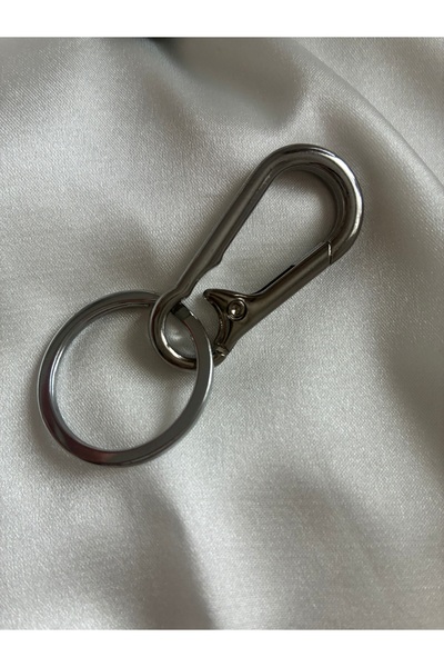 DeNors سلسلة مفاتيح معدنية مع مشبك فضي - تصميم متين وأنيق