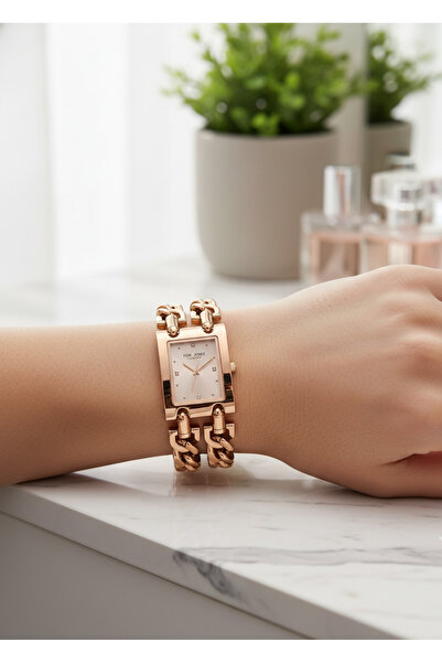 Tom Jones Women's Wristwatch Sz-10031-1