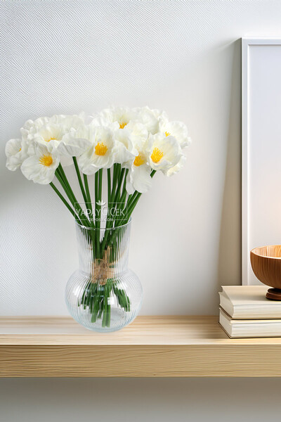 Yapay Çiçek Deposu Artificial Flower 8-Piece Wet Mountain Lily Bundle 33 cm White