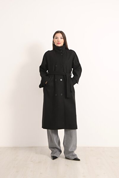 Leo Ferre Μαύρο New Trend Γυναικείο Χειμερινό Παλτό ψηλός λαιμός με κουμπιά μπροστά και ζώνη με επιλογές.