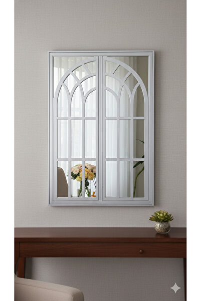 Generic Elegant mirror set with a luxurious frame, 97 x 66 cm