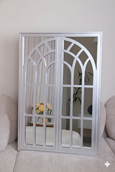 Generic Elegant mirror set with a luxurious frame, 97 x 66 cm