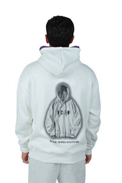 Red Planet Double-layered fur hoodie with a finger hole, made from a distinctive and elegant material.