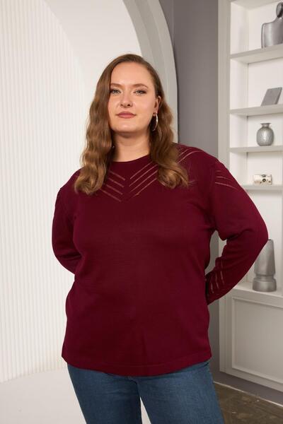 RMG Plus size knitwear with large sleeve and neck pattern