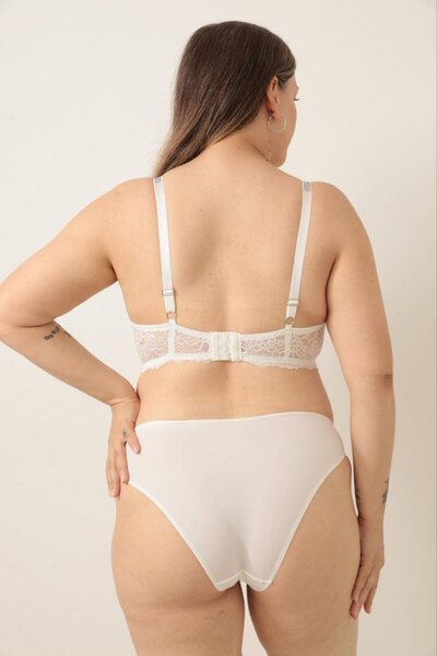 Love Angels Plus Size Lace Detailed Oversized Underwear Set