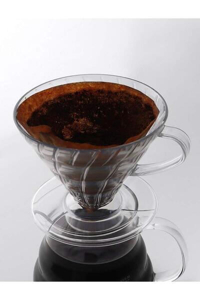 unbranded Distillation kit, funnel and server 01