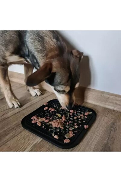GEPARD Lick Mat Feeding Mat for Dogs and Cats 20x20 cm Black