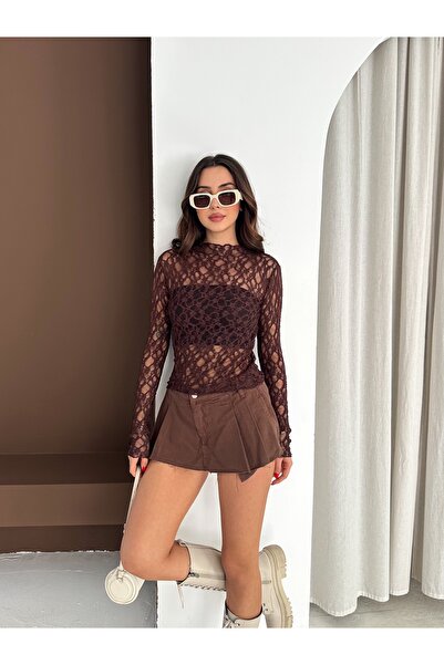 02Lady Fashion Δαντελένια ελαστική μπλούζα με λαιμόκοψη με δαντέλα