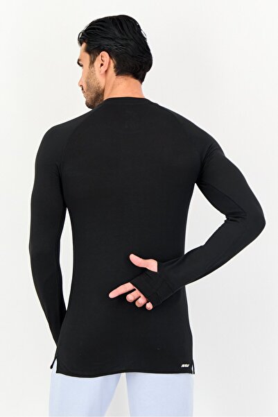 New Balance Men Fitted Fit Long Sleeve Running T-Shirt, Black