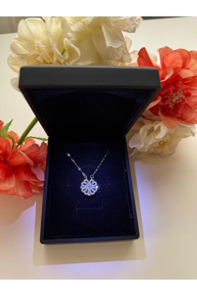 HKN AVM ACCESSORİES ışıklı kutuda gümüş renk kalp yonca kolye sevgiliye hediy...