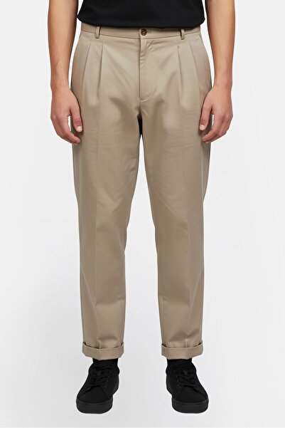 Greg Norman Men Regular Fit Plain Twill Chino Pants, Tan