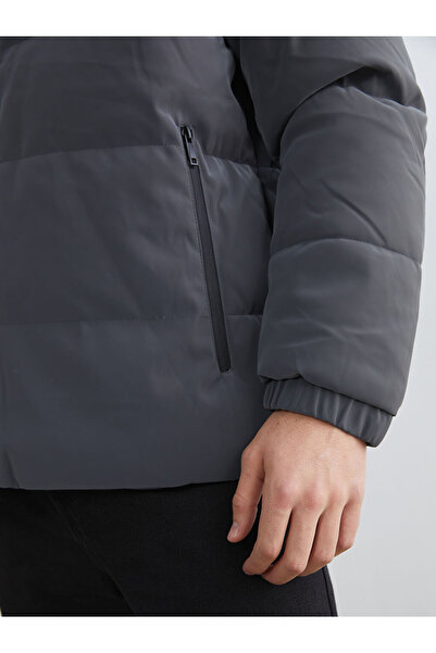 LC Waikiki Timeless Store: Timeless Recommendations | Standard Mold Hooded Men's Inflatable Jacket
