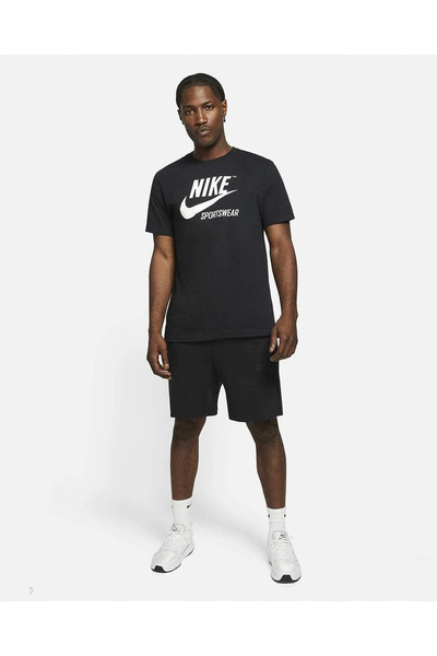 Nike Sportswear Black T-Shirt