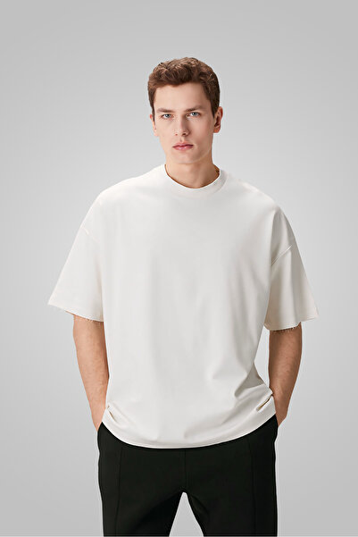 Base Concept Erkek T-Shirt Oversize Ağır Gramaj Üç İplik %100 Pamuklu