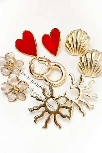 roshel 5 Pairs of Earrings Set: Flower, Hoop, Seashell Oyster, Sun, Heart Earrings