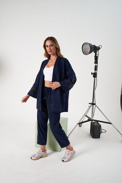 MİA NOURA ЖІНОЧІ ПЛІЧКА І СПИНА З БОКОВИМИ ВИШИВКАМИ ТКАНИНА ОВЕРСІЗ КІМОНО