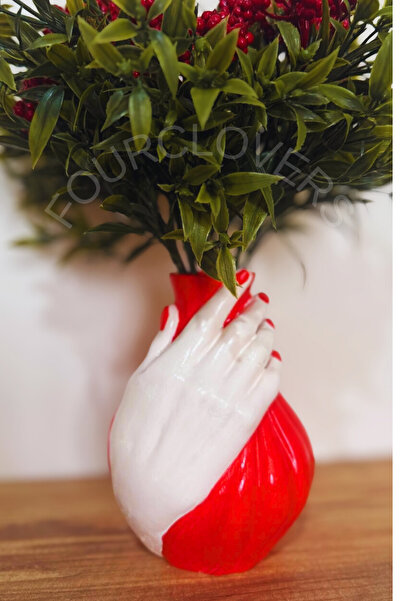 FourClovers Decorative Dry Flower Vase with Figure – 18 cm (Flowers in the Va...