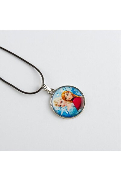 cleovibe Round Pendant Necklace