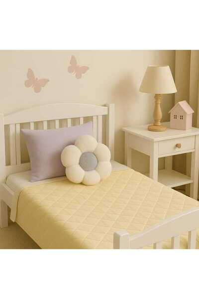 CHIZGY Soft Plush Daisy Decorative Pillow – Anti-Allergic, Imported Fabric, Spring Chic Throw Pillow and Cushion