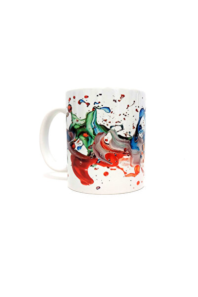 ZEEA COUTURE Ceramic mug with contemporary motif