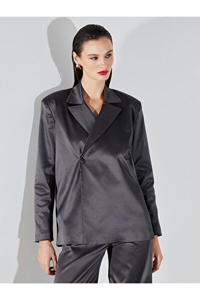 LC Waikiki سترة نسائية من الساتان بياقة بأزرار على الجهتين من أنثراسايت