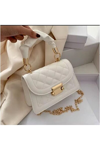 beauty pack - Elegant women's handbag with gold chain, faux leather