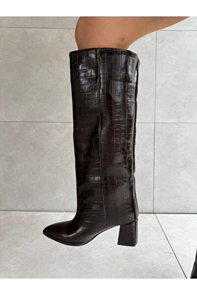 Elvinin Tarzı Pesa Acı Kahve Croco Kalın Topuklu XL Kesim Kadın Çizmesi