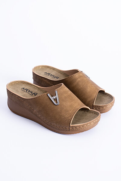 Polomia Comfort Noemi Women's Anatomical Comfortable Padding Sole Buckle Accessory Detailed Summer Home Daily Slippers