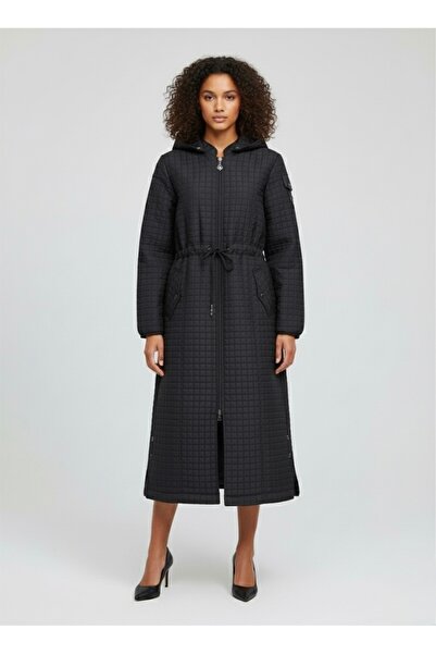 şuranur Kapüşonlu Kapitone Mont - Siyah PİXEL KARE DETAY