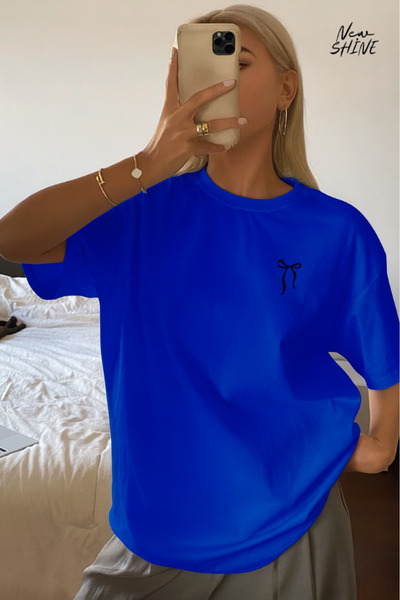 New Shine تي شيرت كبير الحجم مطبوع عليه فيونكة