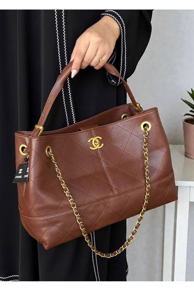 GGGG Shoulder bag with accessories