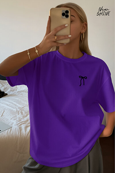 New Shine تي شيرت كبير الحجم مطبوع عليه فيونكة